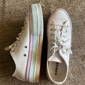 Rare platform Converse womens size 9